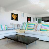 Villa in Republic of Cyprus, Eparchia Pafou, Nicosia, 395 sq.m.