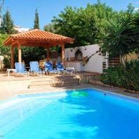 Villa in Republic of Cyprus, Eparchia Pafou, Nicosia, 250 sq.m.