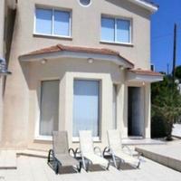 Townhouse in Republic of Cyprus, Eparchia Pafou, Nicosia, 135 sq.m.