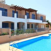 Townhouse in Republic of Cyprus, Eparchia Pafou, Nicosia, 106 sq.m.