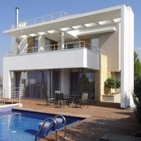 Villa in Republic of Cyprus, Eparchia Pafou, Nicosia, 300 sq.m.