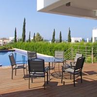 Villa in Republic of Cyprus, Eparchia Pafou, Nicosia, 300 sq.m.
