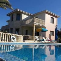 Villa in Republic of Cyprus, Eparchia Pafou, Nicosia, 200 sq.m.