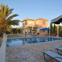 Villa in Republic of Cyprus, Eparchia Pafou, Nicosia, 200 sq.m.