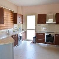 Villa in Republic of Cyprus, Eparchia Pafou, Nicosia, 140 sq.m.