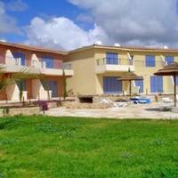 Townhouse in Republic of Cyprus, Eparchia Pafou, Nicosia, 128 sq.m.