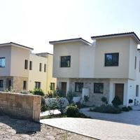 Townhouse in Republic of Cyprus, Eparchia Pafou, Nicosia, 133 sq.m.