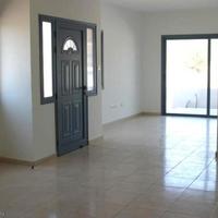 Townhouse in Republic of Cyprus, Eparchia Pafou, Nicosia, 121 sq.m.