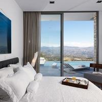 Villa in Republic of Cyprus, Eparchia Pafou, Nicosia, 300 sq.m.