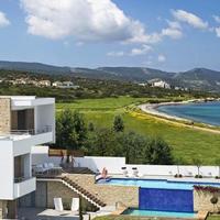 Villa in Republic of Cyprus, Eparchia Pafou, Nicosia, 378 sq.m.