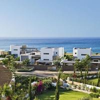 Villa in Republic of Cyprus, Eparchia Pafou, Nicosia, 378 sq.m.