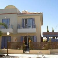 Townhouse in Republic of Cyprus, Eparchia Pafou, Nicosia, 88 sq.m.