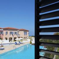 Townhouse in Republic of Cyprus, Eparchia Pafou, Nicosia, 90 sq.m.