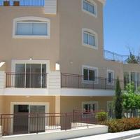 Townhouse in Republic of Cyprus, Eparchia Pafou, Nicosia, 96 sq.m.