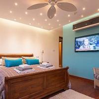 Villa in Republic of Cyprus, Eparchia Pafou, Nicosia, 300 sq.m.