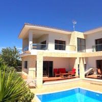 Villa in Republic of Cyprus, Eparchia Pafou, Nicosia, 300 sq.m.