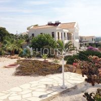 Villa in Republic of Cyprus, Eparchia Pafou, 615 sq.m.