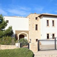 Villa in Republic of Cyprus, Eparchia Pafou, Nicosia, 200 sq.m.