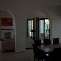 Villa in Republic of Cyprus, Eparchia Pafou, Nicosia, 243 sq.m.