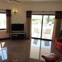 Villa in Republic of Cyprus, Eparchia Pafou, Nicosia, 350 sq.m.