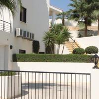 Villa in Republic of Cyprus, Eparchia Pafou, Nicosia, 350 sq.m.