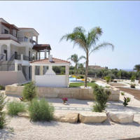 Villa in Republic of Cyprus, Eparchia Pafou, Nicosia, 950 sq.m.
