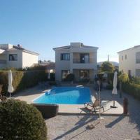 Villa in Republic of Cyprus, Eparchia Pafou, Nicosia, 150 sq.m.