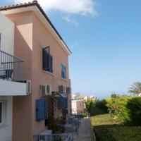 Townhouse in Republic of Cyprus, Eparchia Pafou, Nicosia, 95 sq.m.