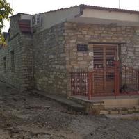 House in Republic of Cyprus, Eparchia Larnakas, Nicosia, 140 sq.m.