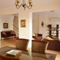 Townhouse in Republic of Cyprus, Eparchia Pafou, Nicosia, 200 sq.m.