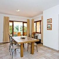 Villa in Republic of Cyprus, Eparchia Pafou, Nicosia, 300 sq.m.