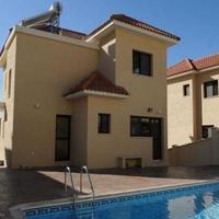 House in Republic of Cyprus, Lemesou, Nicosia, 195 sq.m.