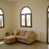 Bungalow in Republic of Cyprus, Lemesou, Nicosia, 350 sq.m.