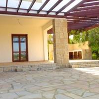 Villa in Republic of Cyprus, Eparchia Pafou, Nicosia, 300 sq.m.