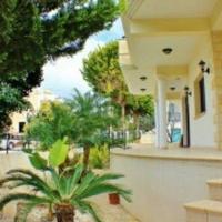 Villa in Republic of Cyprus, Eparchia Pafou, Nicosia, 435 sq.m.