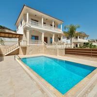 Villa in Republic of Cyprus, Lemesou, Nicosia, 456 sq.m.