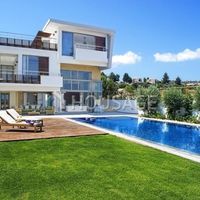 Villa in Republic of Cyprus, Eparchia Pafou, 425 sq.m.