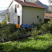 House at the first line of the sea / lake in Montenegro, 147 sq.m.
