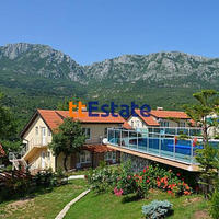 Flat in Montenegro, Bar, Budva, 132 sq.m.