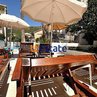 Другая коммерческая недвижимость в Черногории, 1330 кв.м.