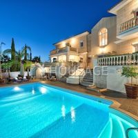 Villa in Republic of Cyprus, Lemesou, 585 sq.m.