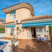 Villa in Spain, Comunitat Valenciana, Alicante, 186 sq.m.