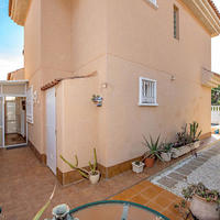 Villa in Spain, Comunitat Valenciana, Alicante, 186 sq.m.
