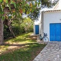 Villa in Spain, Comunitat Valenciana, Alicante, 196 sq.m.