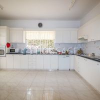 Вилла на Кипре, Лимасол, 300 кв.м.