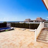 Villa in Spain, Comunitat Valenciana, Alicante, 195 sq.m.