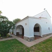Villa in Spain, Comunitat Valenciana, Alicante, 236 sq.m.