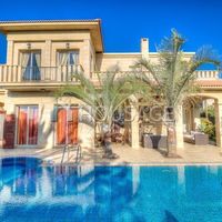 Villa in Republic of Cyprus, Lemesou, 450 sq.m.