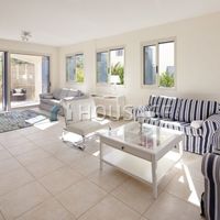 Villa in Republic of Cyprus, Eparchia Pafou, 335 sq.m.