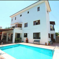 Villa in Republic of Cyprus, Eparchia Pafou, Nicosia, 460 sq.m.
